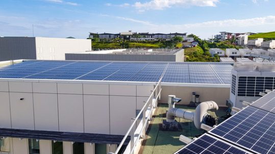 L'Atir s'engage vers la transition énergétique en équipant ses unités d'hémodialyse en panneaux photovoltaïques.