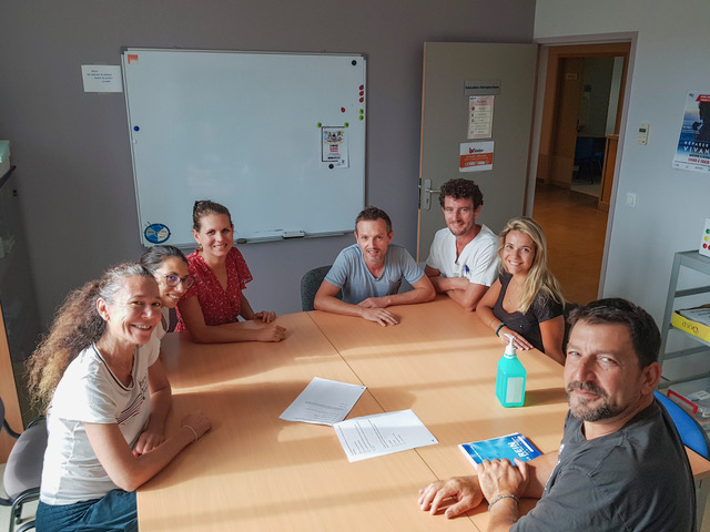 Les équipes infirmières de la dialyse à domicile et du programme d'éducation thérapeutique de l'Atir proposent des ateliers d'information aux patients.