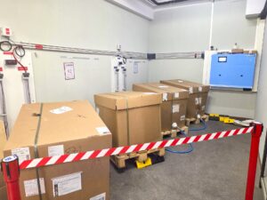 Système de distribution centralisé d'acide installé dans la zone de stockage à l'Atir de Dumbéa sur Mer en Nouvelle Calédonie.